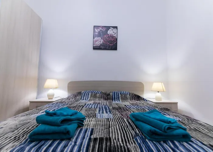 Seaside Cosy Maisonette @ Marsaskala - 2 Mins Walk From Sea